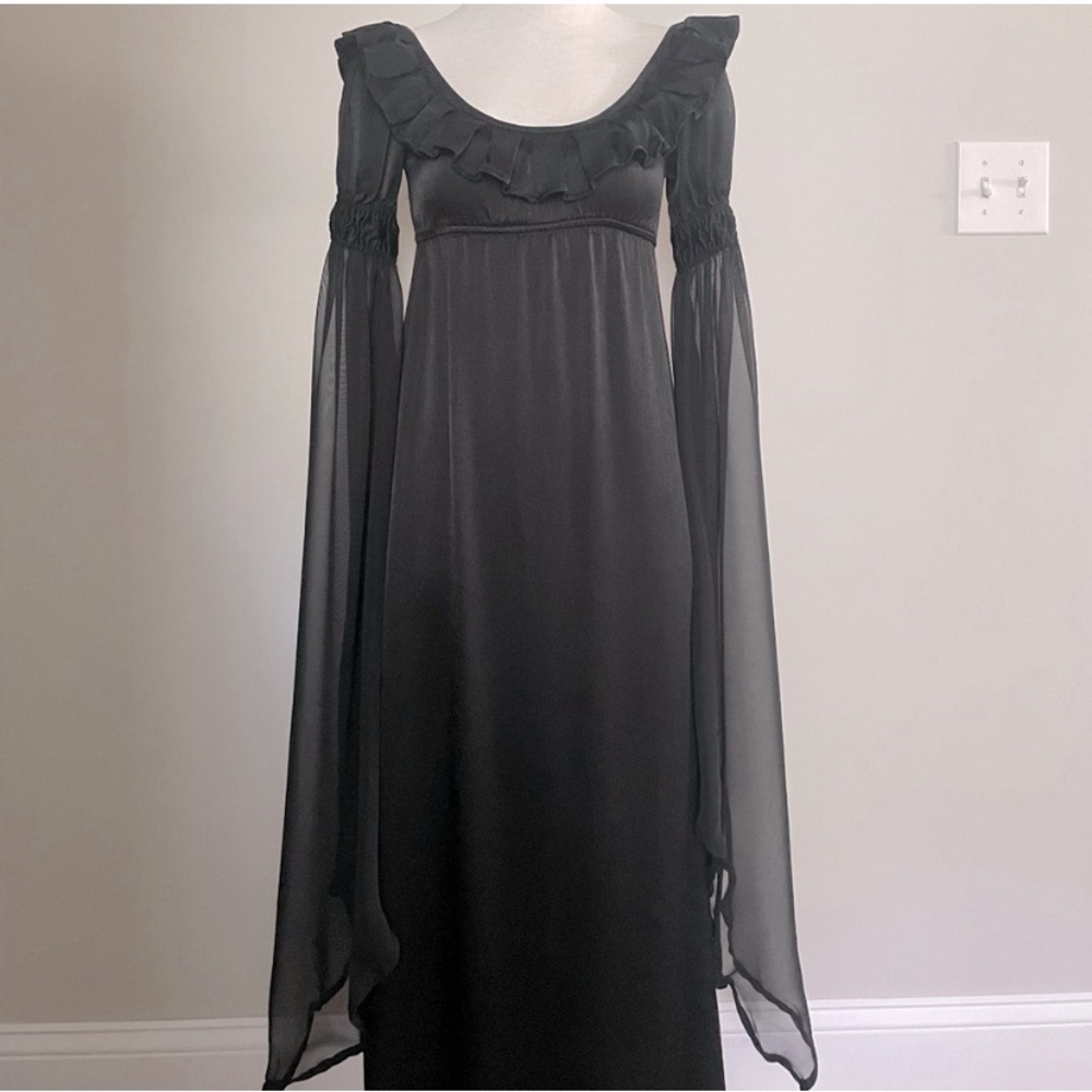 ISO: Vintage goth ball gowns